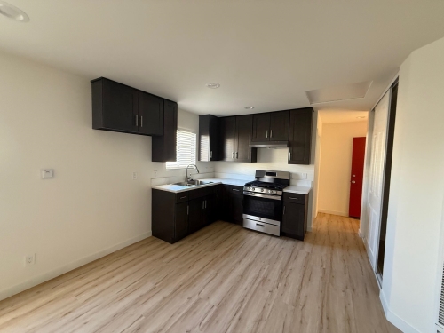 1127 W 252nd St, Harbor City, CA 90710