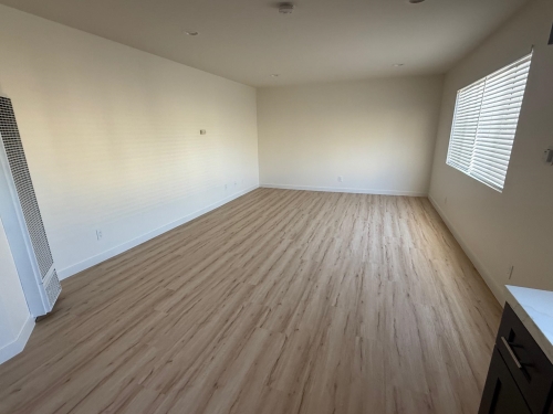 1127 W 252nd St, Harbor City, CA 90710