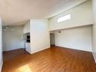 18144 Burbank Blvd, Tarzana, CA 91356