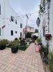 921 N W Knoll Dr, West Hollywood, CA 90069