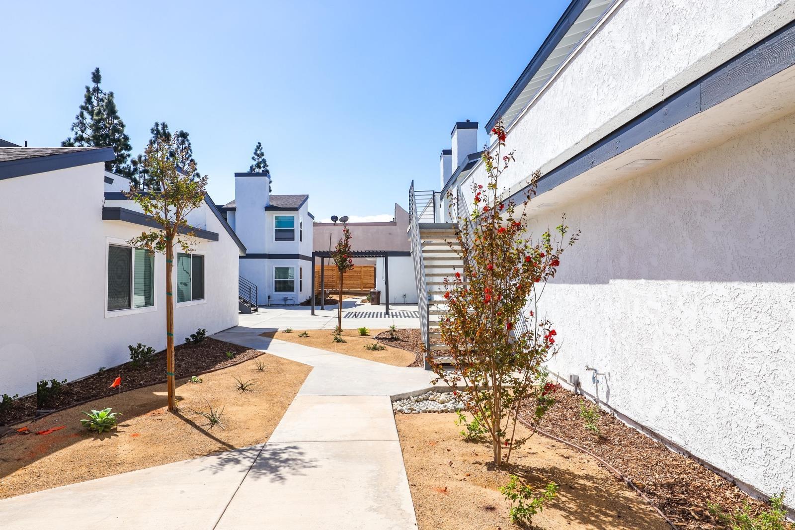 Costa Mesa Apartments for Rent