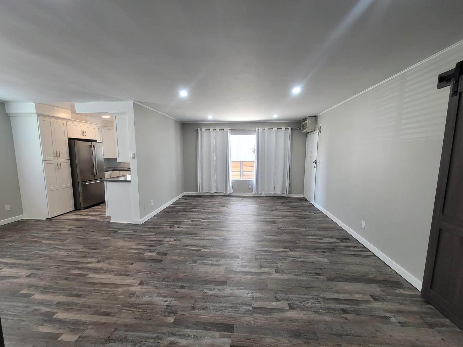 Apartment for rent in Los Angeles, CA 90035, 2 Beds, 2 Baths