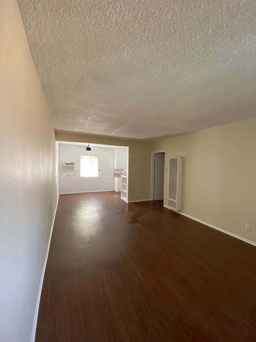Apartment for rent in Reseda, CA 91335, 1 Bed, 1 Bath